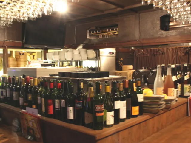 東京都中野区の安い、おいしい隠れ家的古民家の居酒屋。本鮪（本マグロ）、黒毛和牛（A5ランク）、全国の美味しい地酒、世界中のワイン、飲み放題付きコース料理あり。中野駅徒歩3分。東京都中野での昼飲み、ディナー、ご飯なら「魚せん」